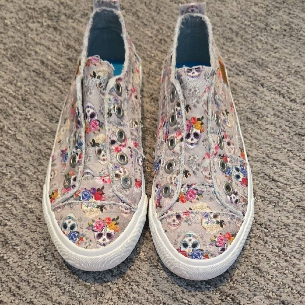 Women's Malibu Blowfish Floral Skull Slip-On Sneakers (Rare) Worn 1x